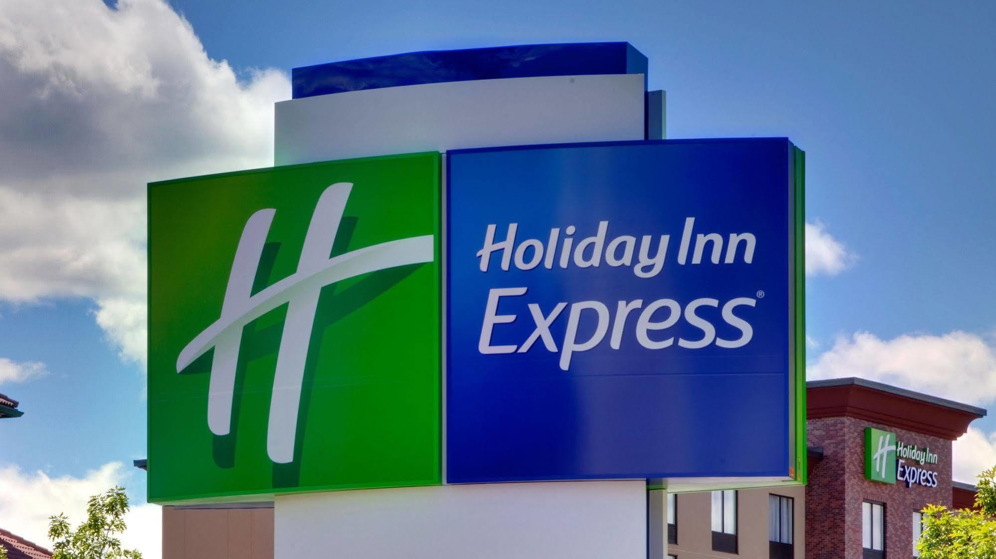 Holiday Inn Express & Suites - Marietta By Ihg Exterior foto
